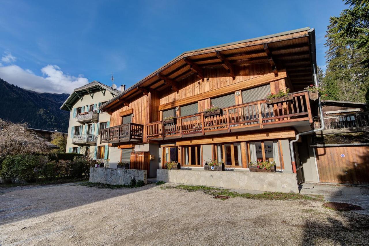 Апартаменты Biolay 2 - Alpes Travel - Central Chamonix - Sleeps 4-6 Экстерьер фото